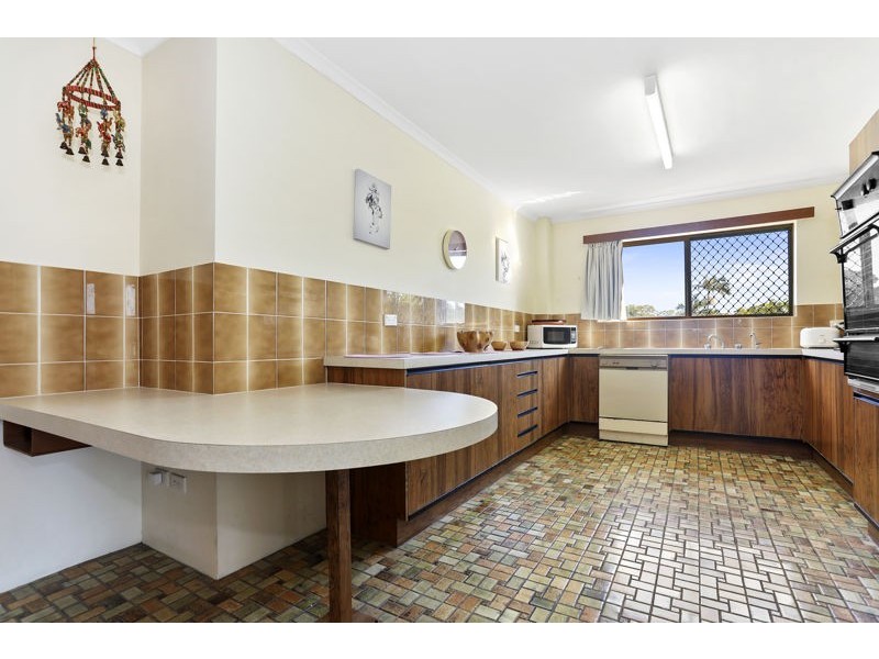 2/10 Fourth Avenue, Bongaree QLD 4507