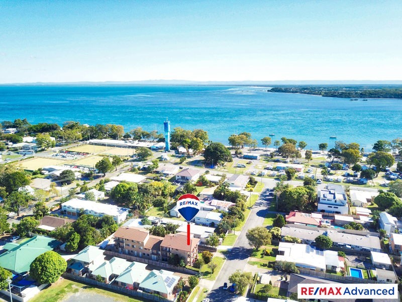 2/10 Fourth Avenue, Bongaree QLD 4507