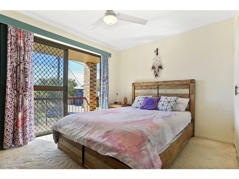 2/10 Fourth Avenue, Bongaree QLD 4507