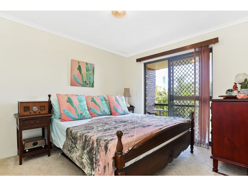 2/10 Fourth Avenue, Bongaree QLD 4507