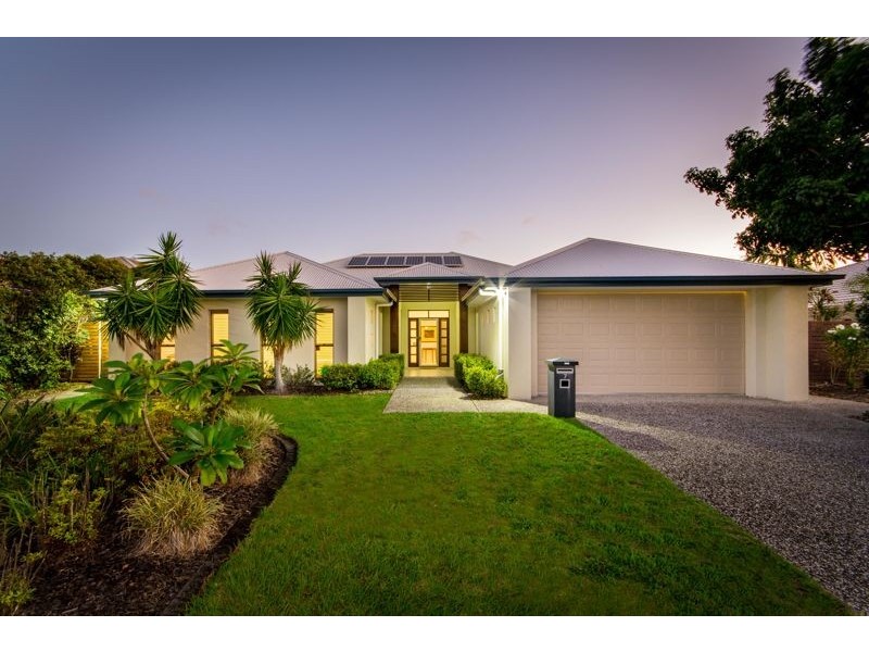 7 Vanillalily Close, Banksia Beach QLD 4507