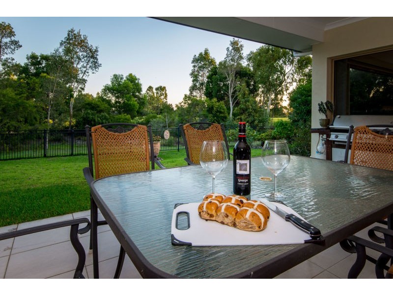 7 Vanillalily Close, Banksia Beach QLD 4507