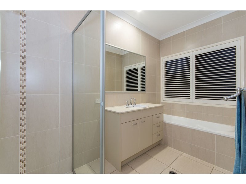 7 Vanillalily Close, Banksia Beach QLD 4507