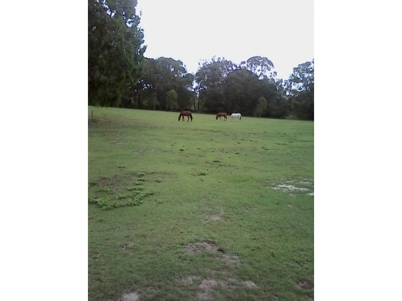 322-328 Bestmann Road, Godwin Beach QLD 4511