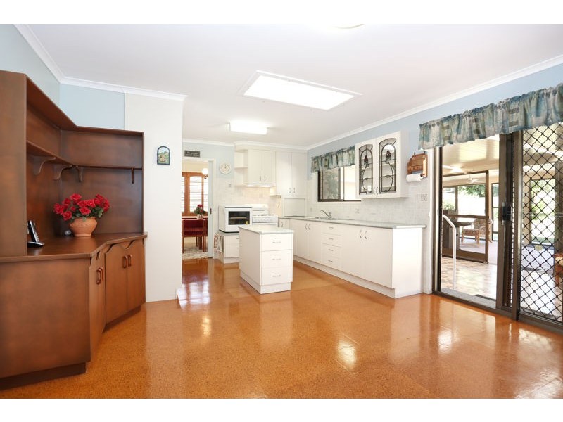 17 Whitby Court, Banksia Beach QLD 4507