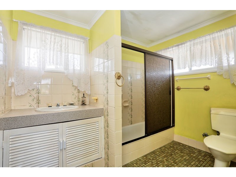 16 Avon Avenue, Banksia Beach QLD 4507