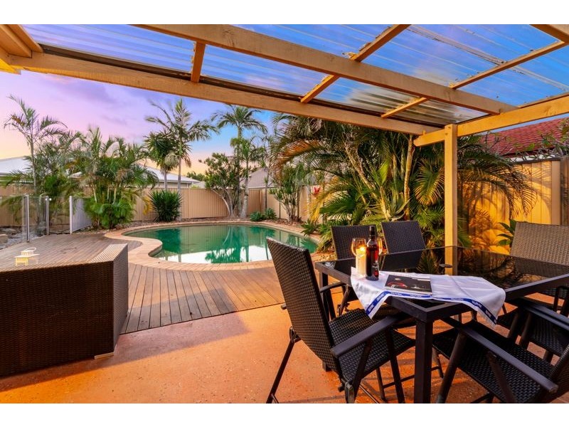 115 Endeavour Drive, Banksia Beach QLD 4507