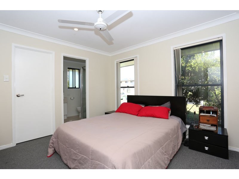 36 Sandheath Place, Ningi QLD 4511