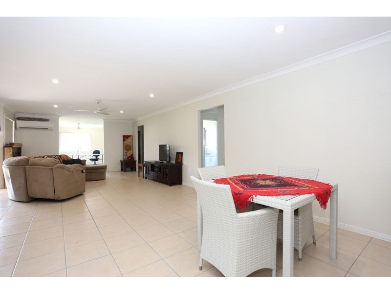 36 Sandheath Place, Ningi QLD 4511