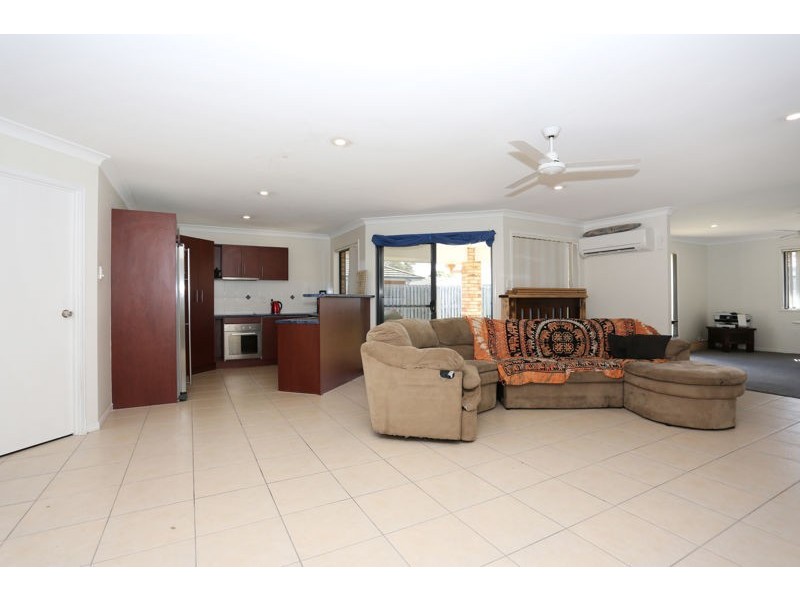 36 Sandheath Place, Ningi QLD 4511