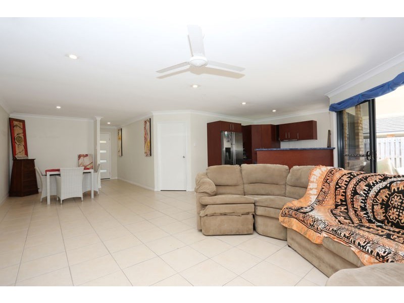 36 Sandheath Place, Ningi QLD 4511