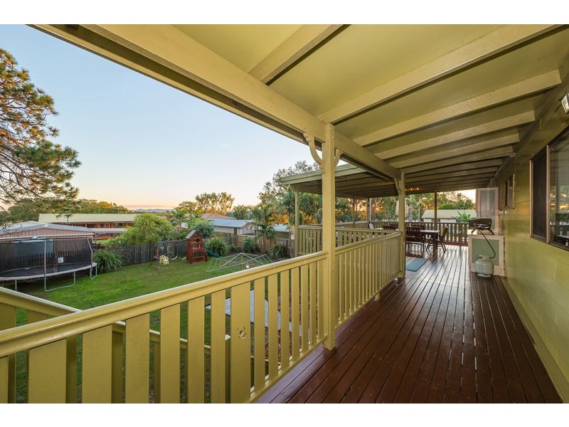 14 Malcolm Street, Beachmere QLD 4510