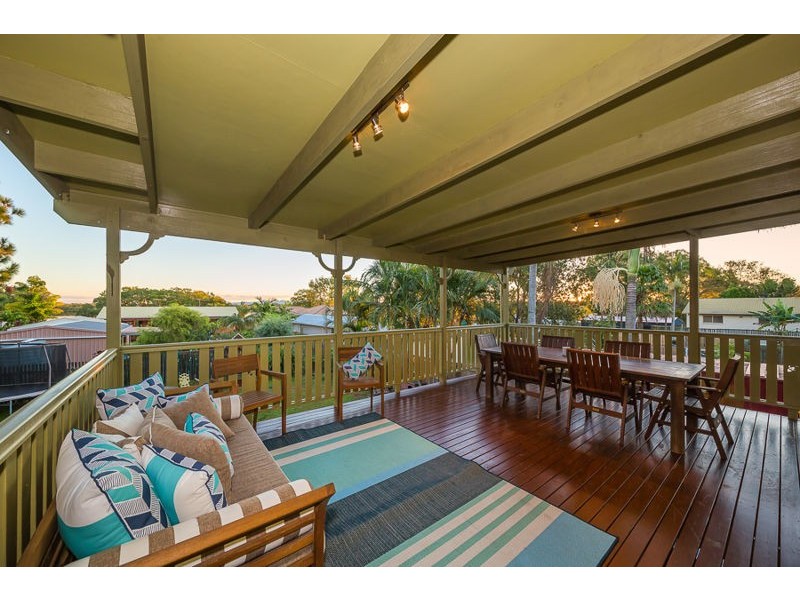 14 Malcolm Street, Beachmere QLD 4510