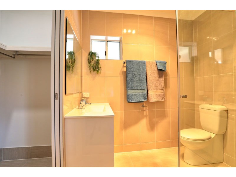 25 Clayton Street, Woorim QLD 4507