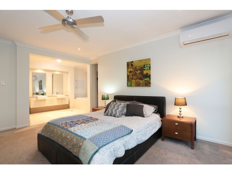 14 Muldoon Place, Ningi QLD 4511