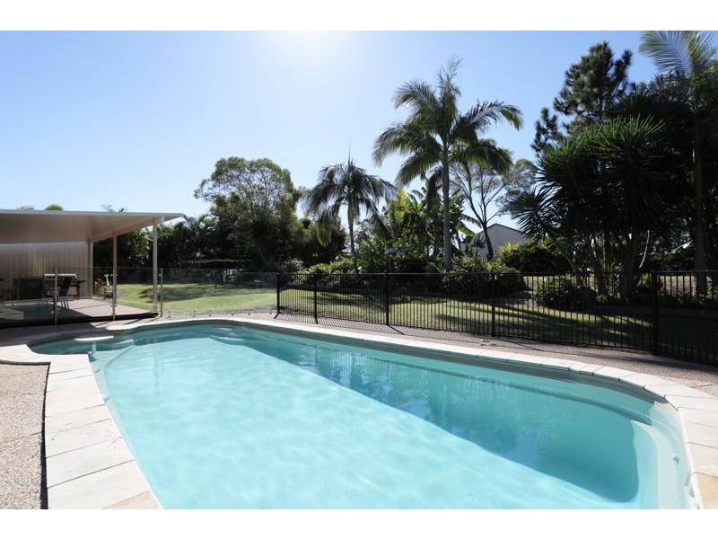 14 Muldoon Place, Ningi QLD 4511