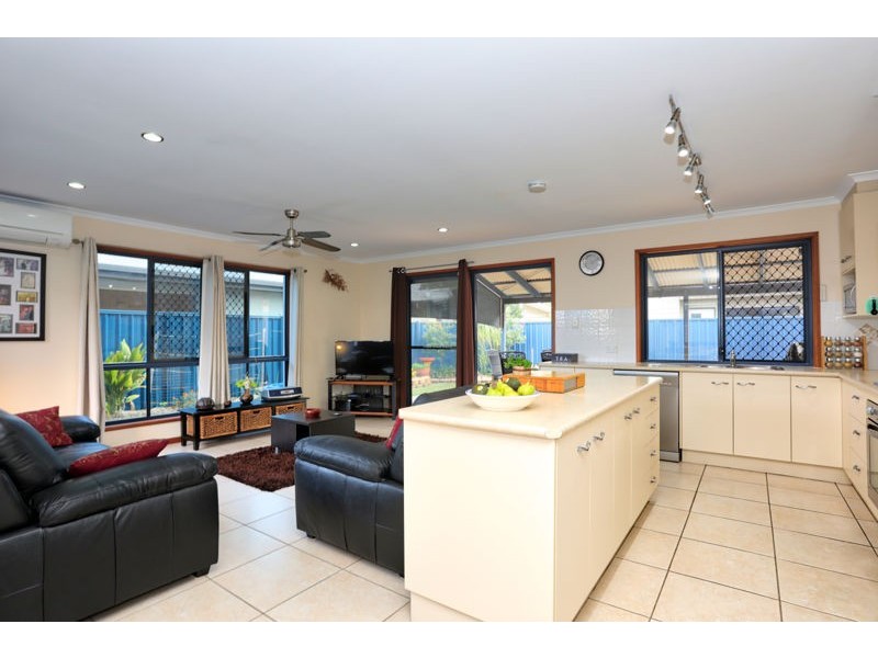 4 Hutchinson Street, Woorim QLD 4507