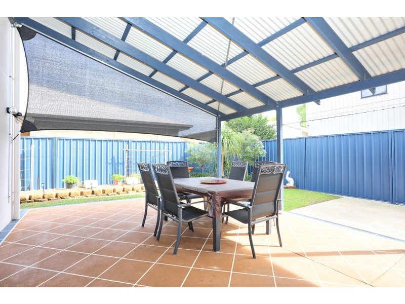 4 Hutchinson Street, Woorim QLD 4507
