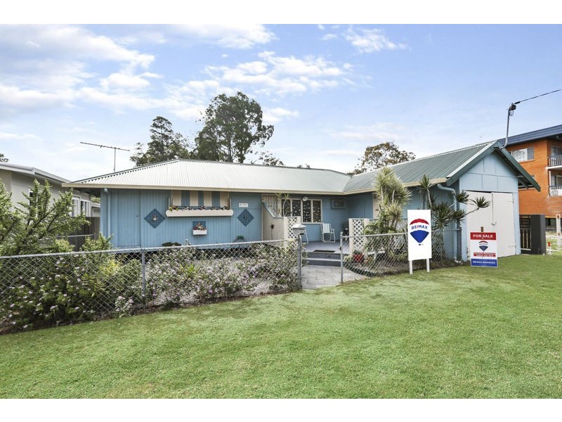 9 Ferguson Ave, Bongaree QLD 4507