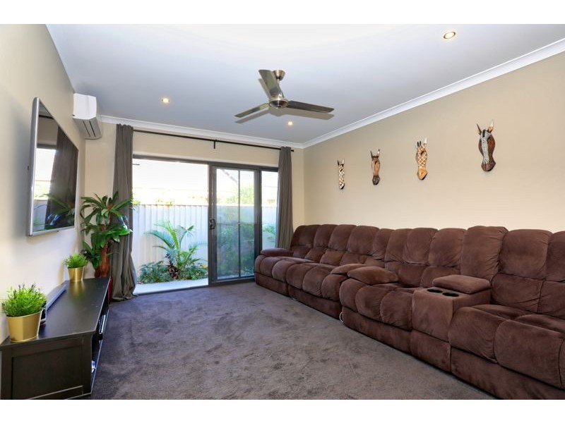 92 Foxtail Crescent, Banksia Beach QLD 4507
