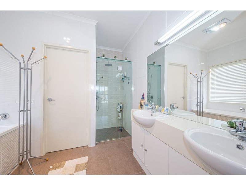 135 Marina Boulevard, Banksia Beach QLD 4507