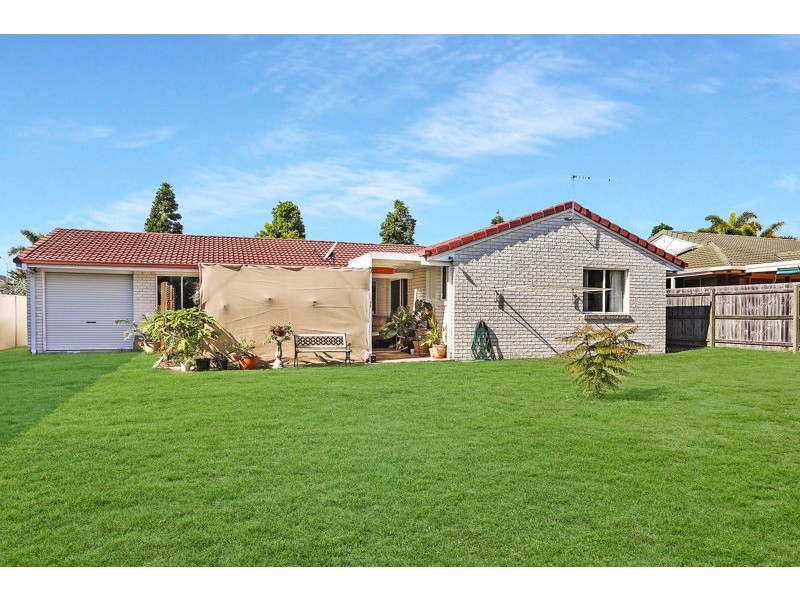 41 Avon Ave, Banksia Beach QLD 4507