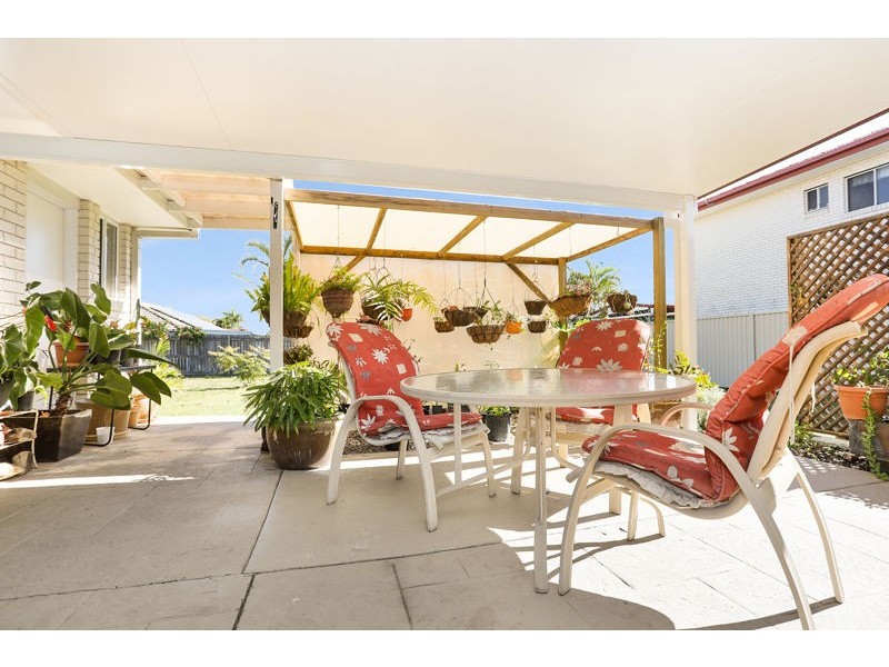 41 Avon Ave, Banksia Beach QLD 4507