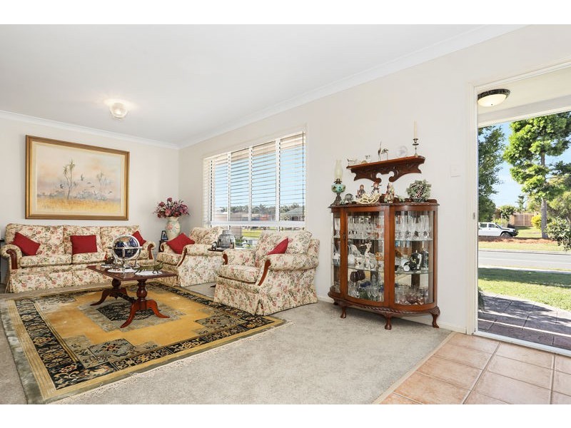 41 Avon Ave, Banksia Beach QLD 4507