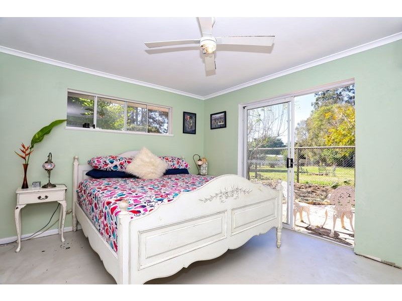 76 Aylward Road, Ningi QLD 4511