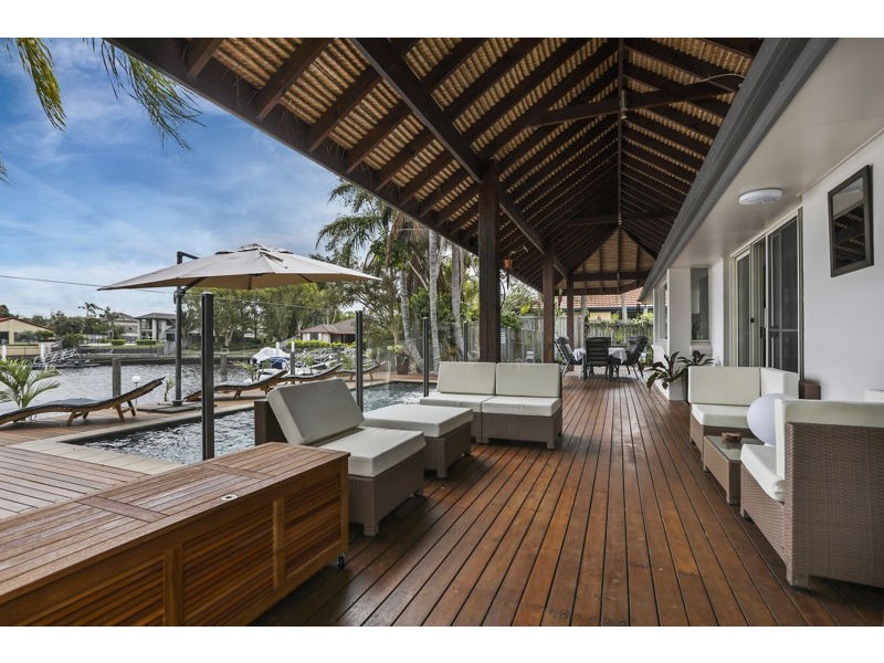 6 Trimaran Court, Banksia Beach QLD 4507