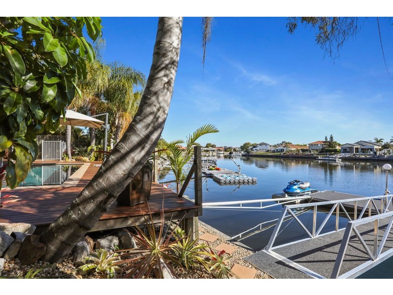 6 Trimaran Court, Banksia Beach QLD 4507