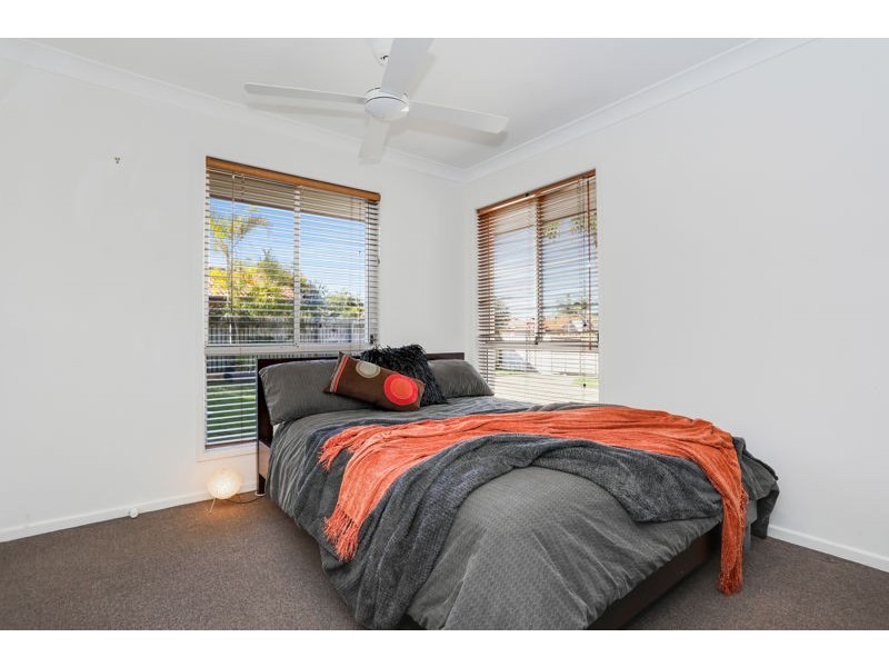 6 Trimaran Court, Banksia Beach QLD 4507