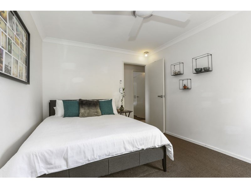6 Trimaran Court, Banksia Beach QLD 4507