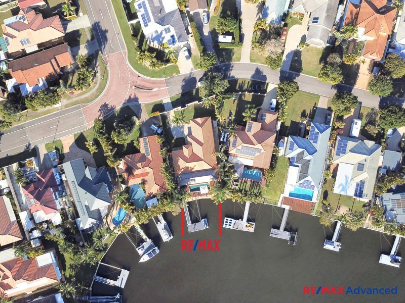 6 Trimaran Court, Banksia Beach QLD 4507