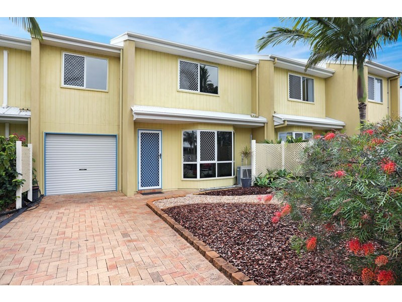 2/5 Winston Drive, Bongaree QLD 4507