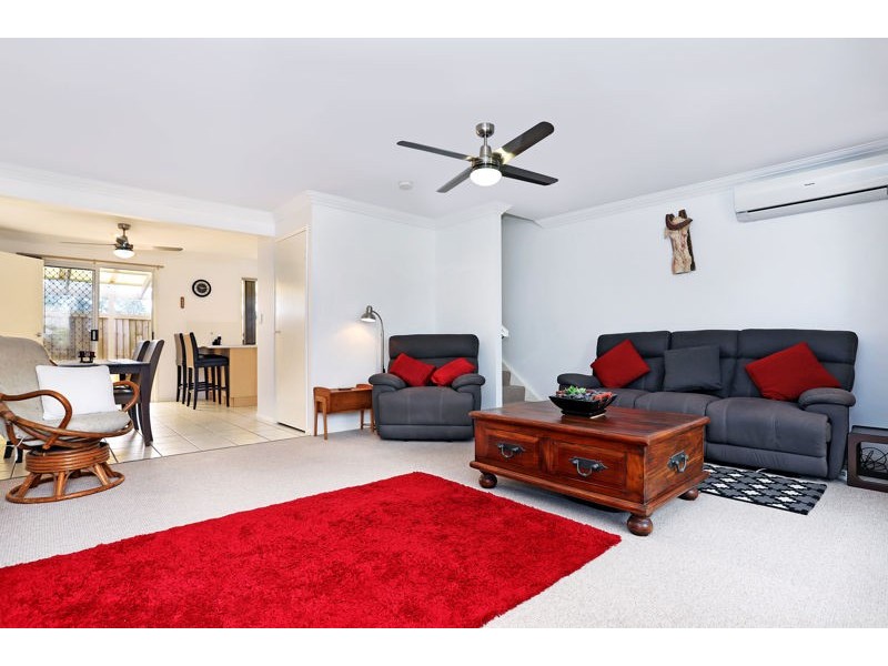 2/5 Winston Drive, Bongaree QLD 4507