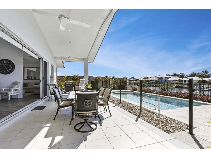 85 Pentas Drive, Bongaree QLD 4507