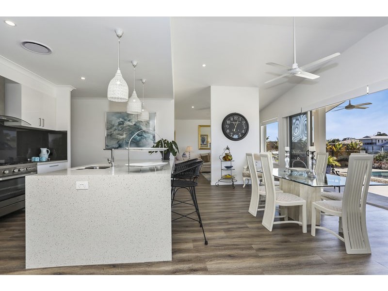 85 Pentas Drive, Bongaree QLD 4507