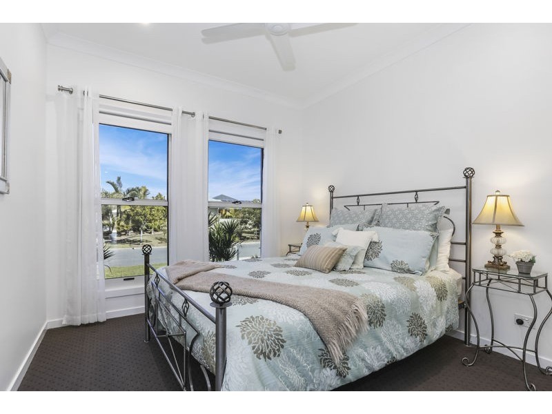 85 Pentas Drive, Bongaree QLD 4507