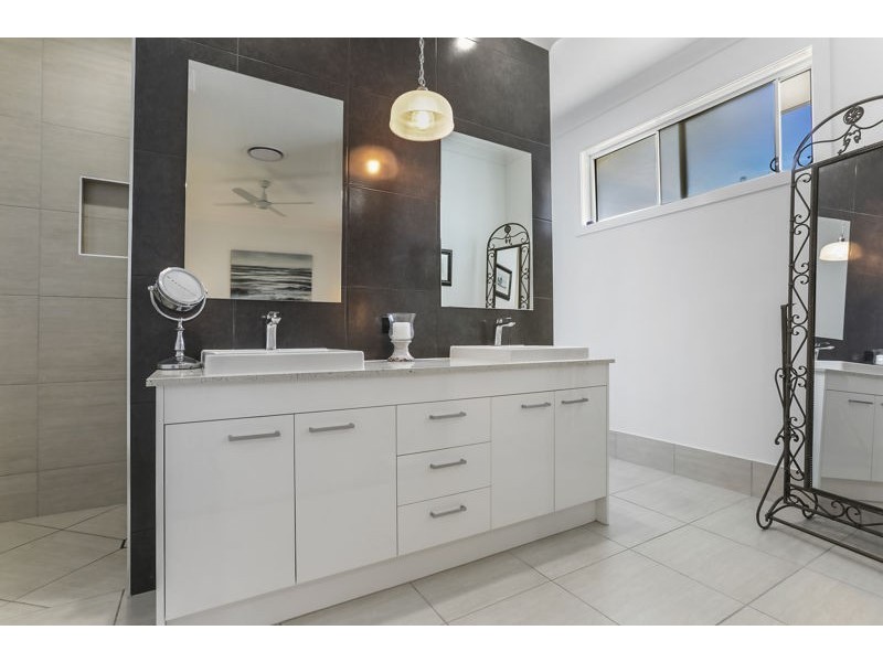 85 Pentas Drive, Bongaree QLD 4507