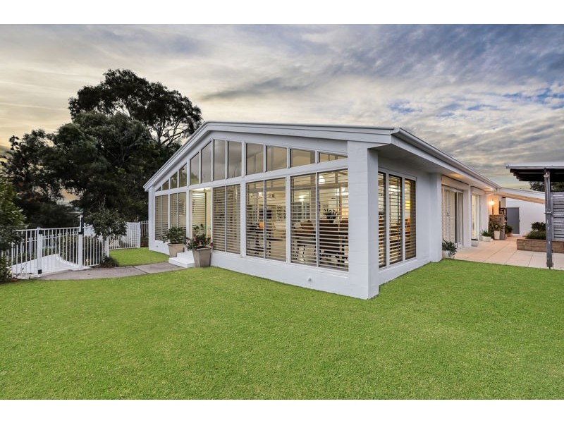 61 Phoenix Avenue, Bongaree QLD 4507