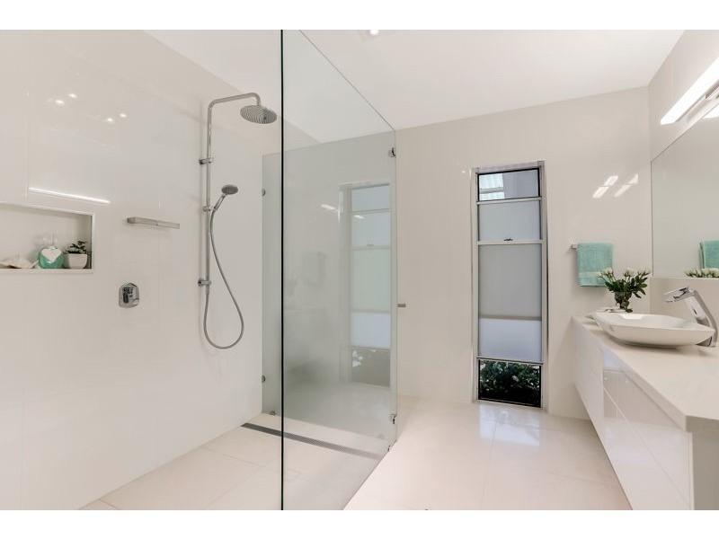 61 Phoenix Avenue, Bongaree QLD 4507