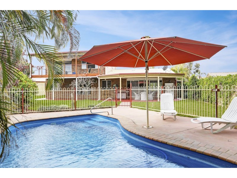 4 Castaway Court, Banksia Beach QLD 4507