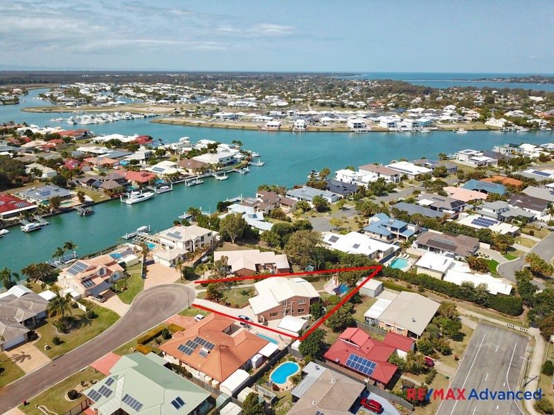 4 Castaway Court, Banksia Beach QLD 4507