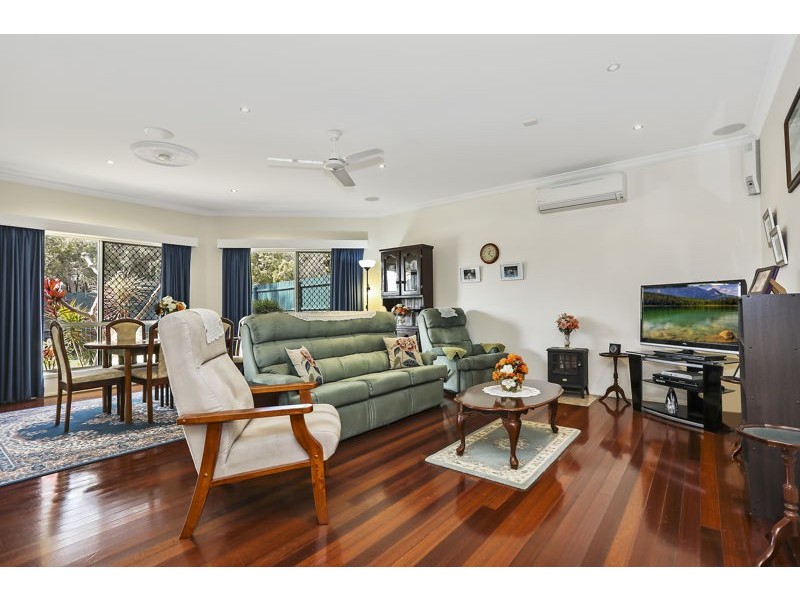 50 Carpenter Way, Sandstone Point QLD 4511