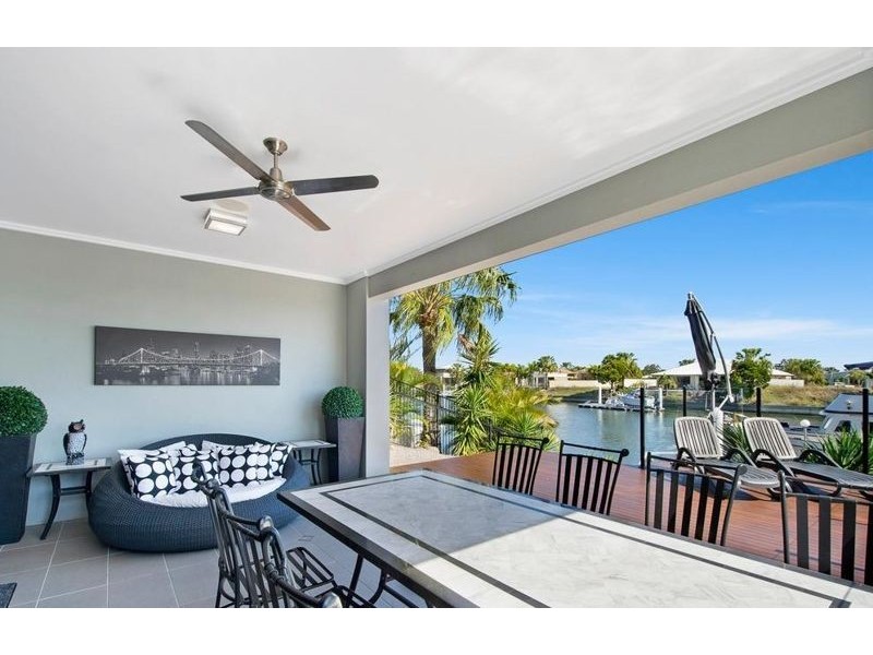 19 North Point, Banksia Beach QLD 4507