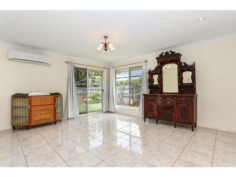 21 Norrland Crescent, Banksia Beach QLD 4507