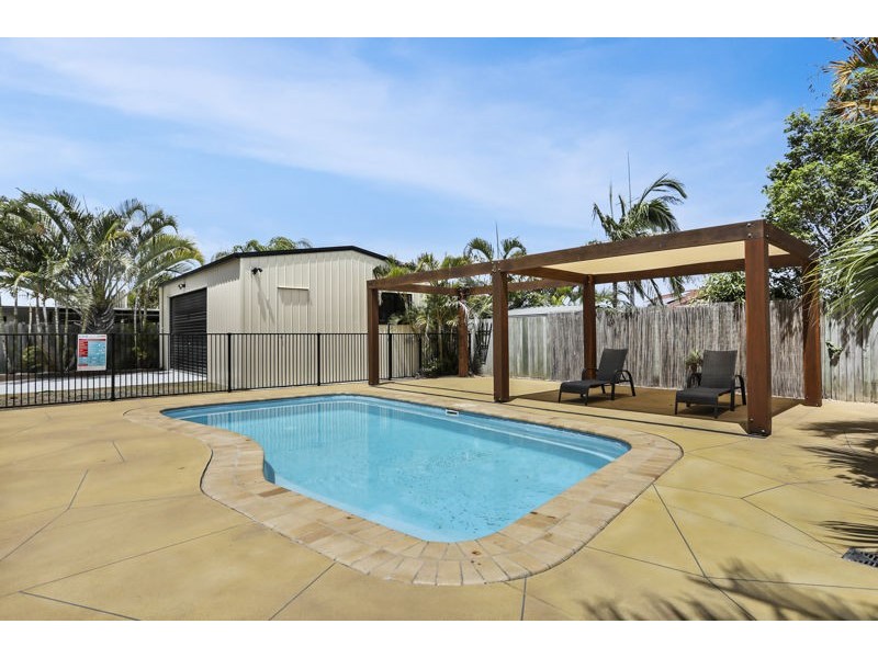 133 Avon Avenue, Banksia Beach QLD 4507