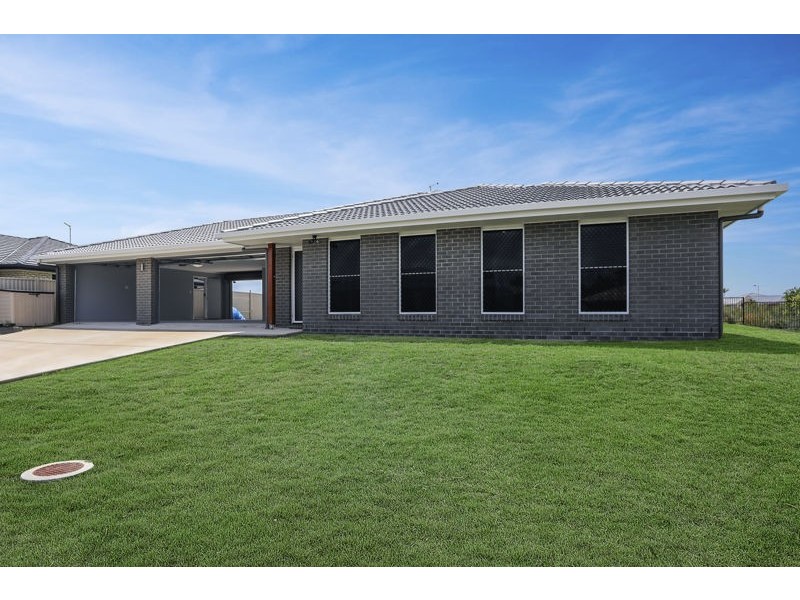 12 Sanctuary Court, Bongaree QLD 4507