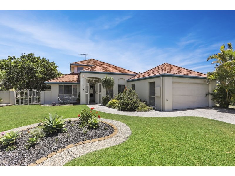121 Avon Avenue, Banksia Beach QLD 4507